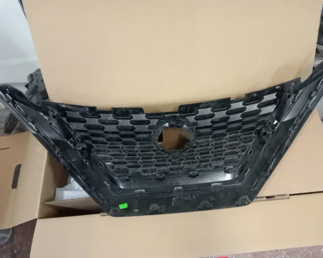 REJILLA FRENTE NISSAN QASQHAI J12 TOQUE