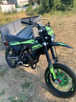 Moto fantic xm 50cc Supermotard