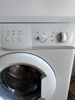 Lavadora THOR blanca