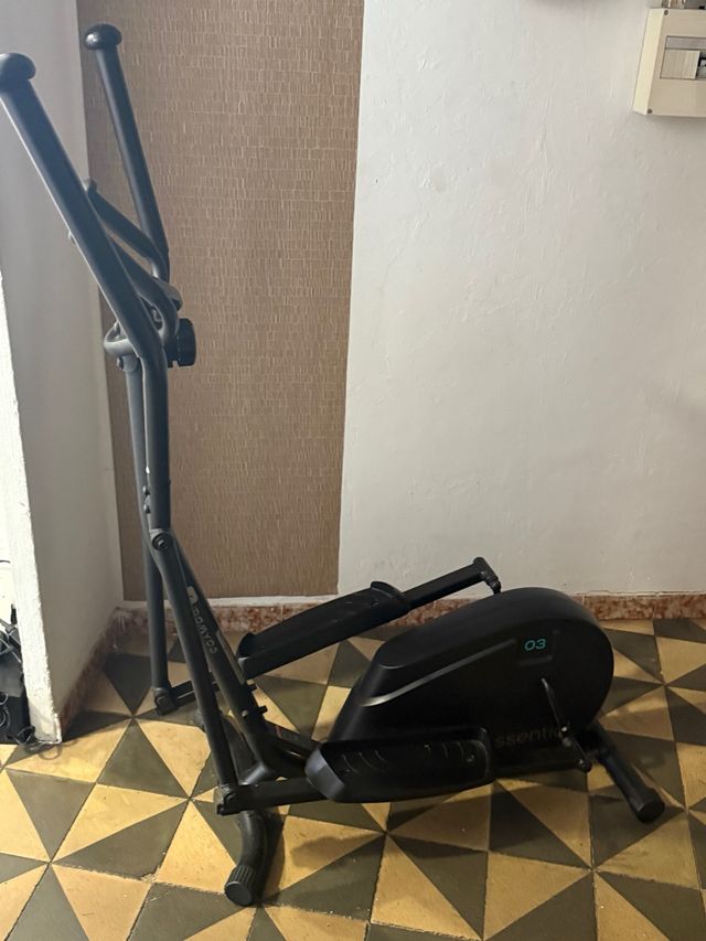 Elíptica Domyos Essential 03