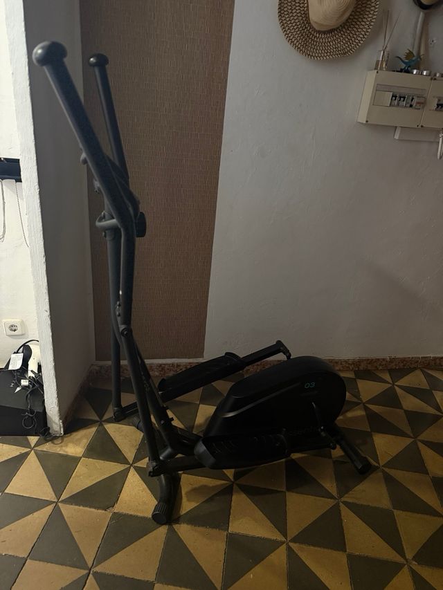 Elíptica Domyos Essential 03