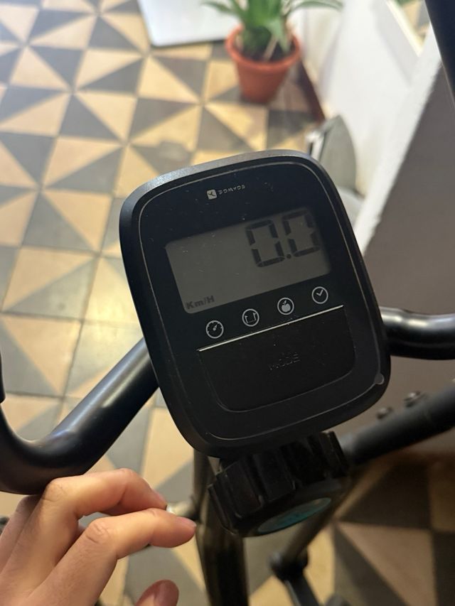 Elíptica Domyos Essential 03