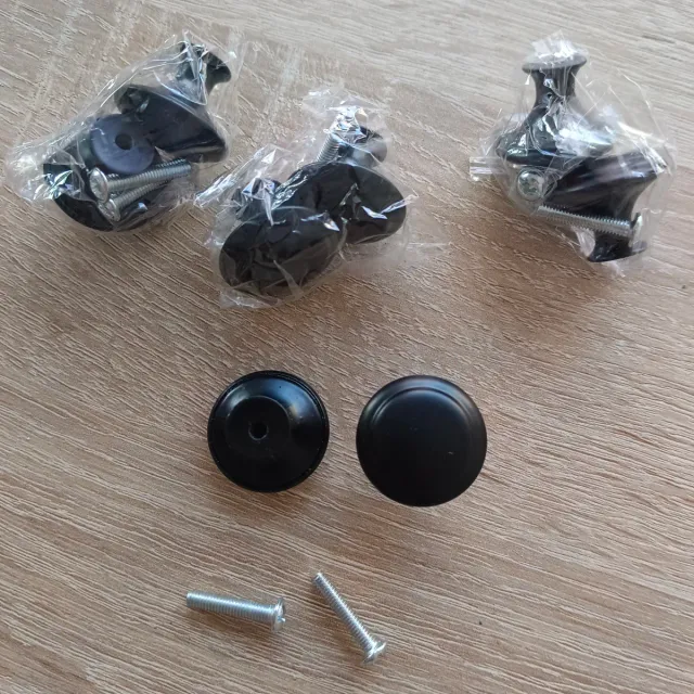 Lote 8 tiradores muebles negros