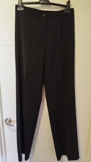 Traje pantalón negro nuevo con etiqueta