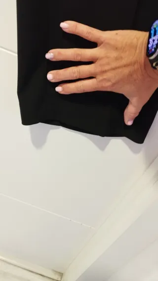 Traje pantalón negro nuevo con etiqueta