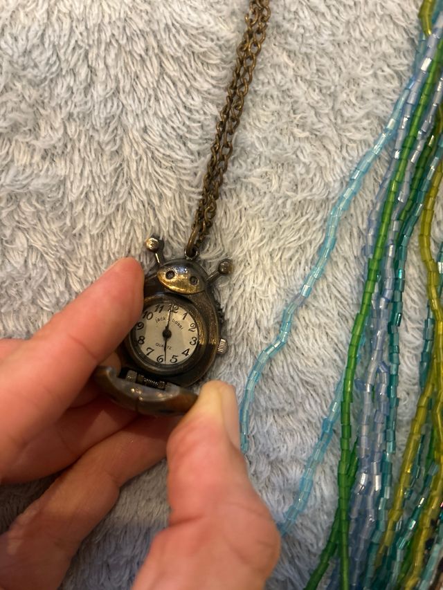 Lote Bisutería Collares y Pulseras, collar reloj