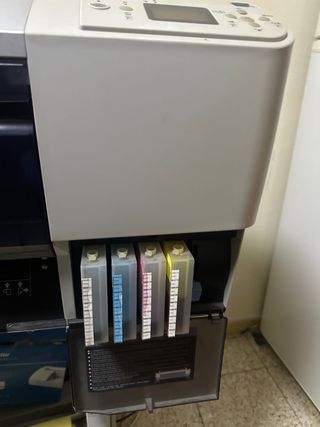 Impresora Epson Gris y Blanca