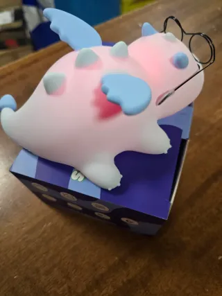 Lampada in silicone rosa e blu