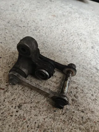 cubierta de la cadena y montaje del amiortizador