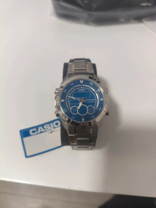 Reloj Casio EFA-115D-2AVEF