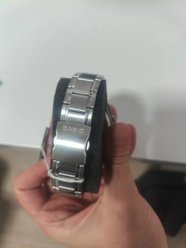 Reloj Casio EFA-115D-2AVEF