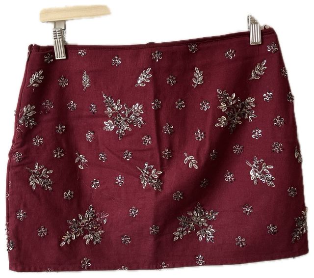 Minifalda granate con abalorios