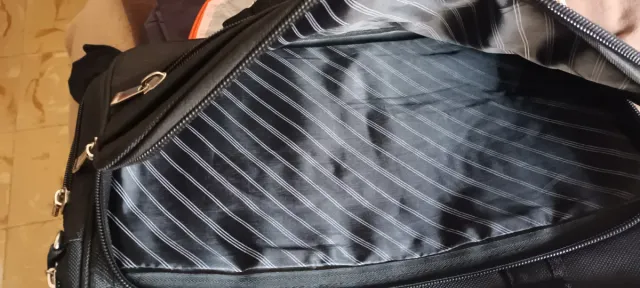 Portatil maleta negro