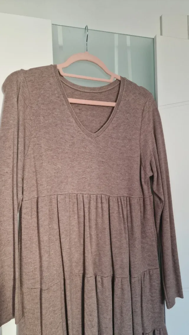 Vestido de punto beige manga larga