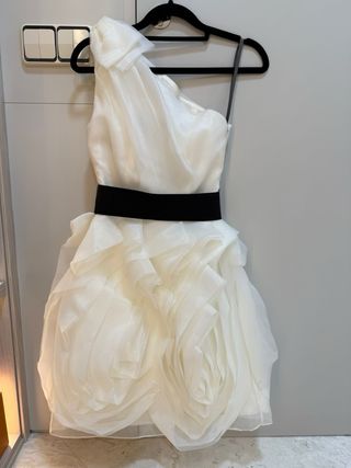 Vestido Vera Wang blanco y negro