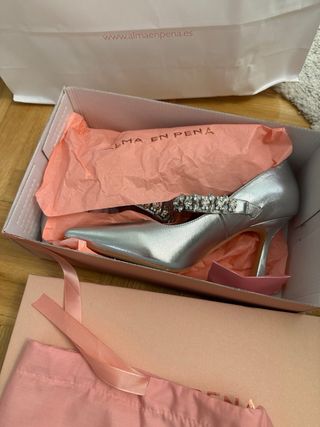 Zapatos Alma en Pena T. 38 Plata