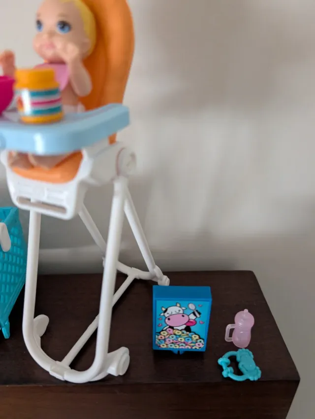 Skipper Niñera. Set trona y cuna completo (Barbie)