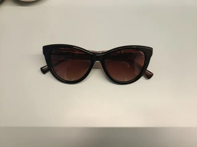 Gafas de sol Hawkers Cat Eye Negras Marrones