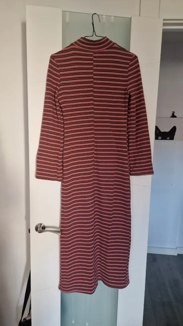 Vestido de punto rayas rosa y marrón