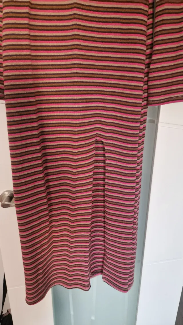 Vestido de punto rayas rosa y marrón