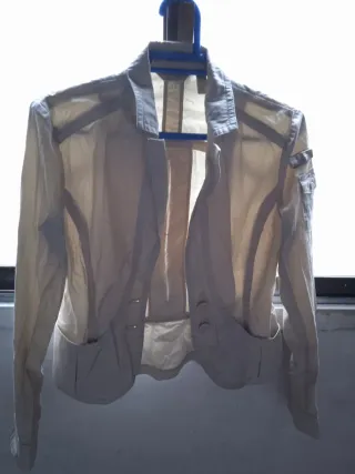 Cazadora de verano beige