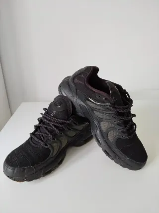 Zapatillas Nike Negras y Grises