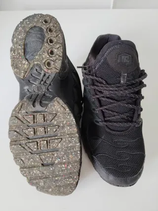 Zapatillas Nike Negras y Grises