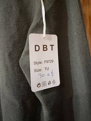 Conjunto pantalón y jersey de lana DBT