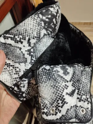 Abrigo acolchado Zara estampado animal print