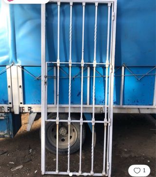 Reja de hierro forjado para puerta urgente venta