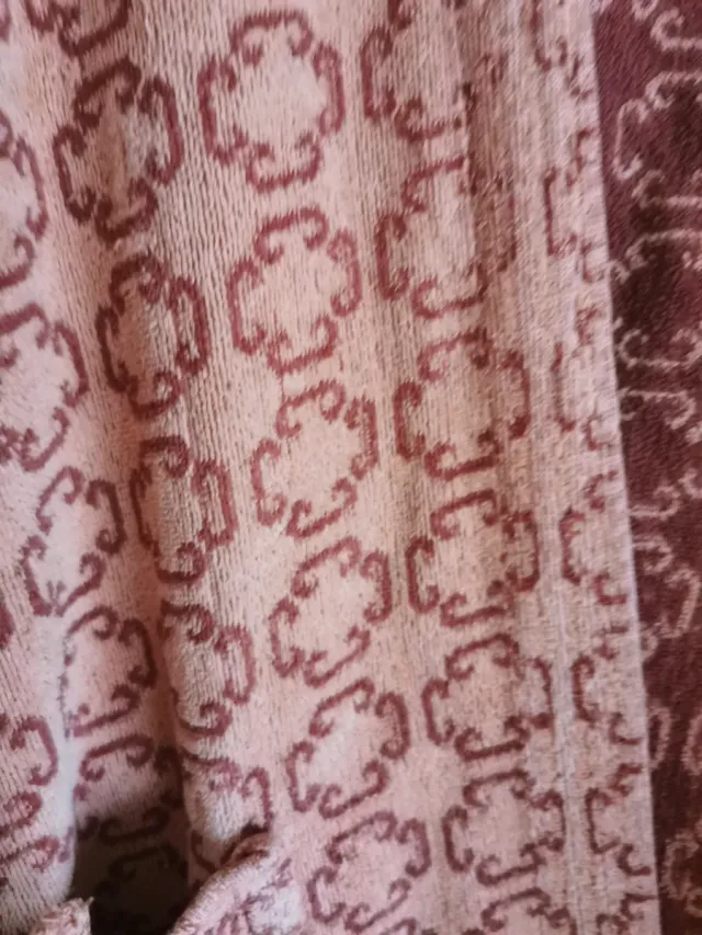 Bata rosa mujer talla única manga tres cuartos.