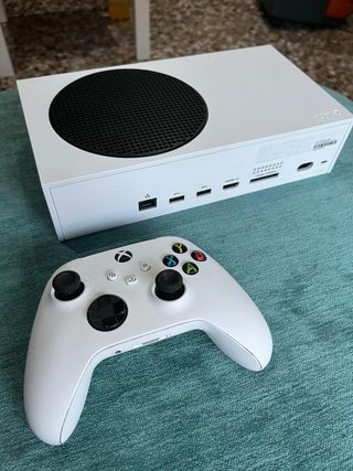 Xbox Series S 512GB + Mando Blanco