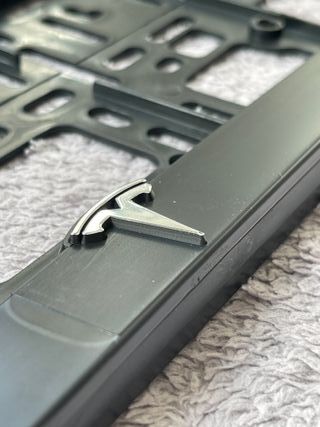 Portamatriculas Tesla 3D