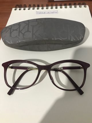 Gafas Calvin Klein Moradas con Estuche Original