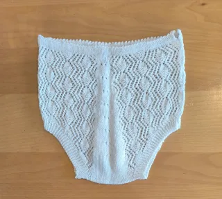 Braguitas de perlé hechas a mano