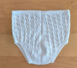 Braguitas de perlé hechas a mano