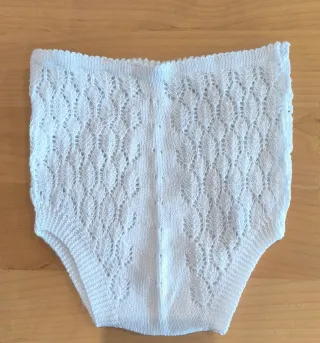 Braguitas de perlé hechas a mano