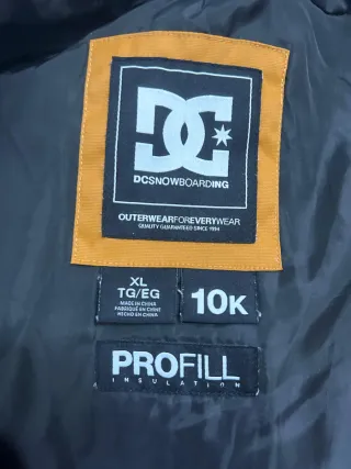 Chaqueta DC Shoes mostaza. Talla XL niño.