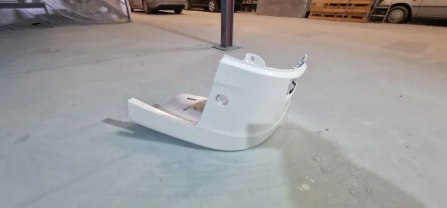 Puntera Paragolpes Derecho Scania 2018