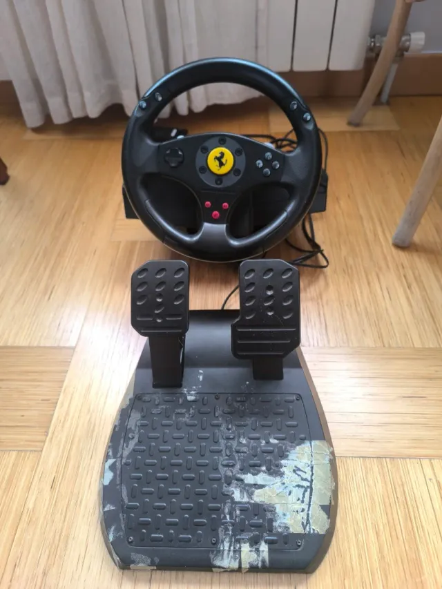 Volante Thrustmaster Ferrari GT Experience PS3/PC