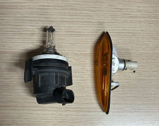 Piloto aleta BMW luz corta con casquillo