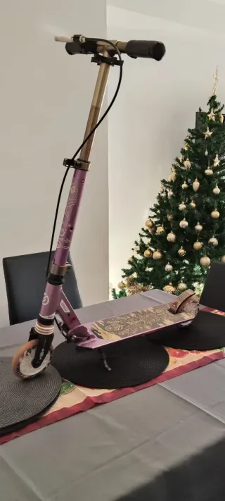 Patinete juvenil morado