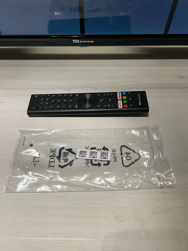 TD SYSTEMS Smart TV Negra ( 32”)