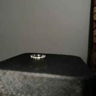 Anillo de plata con circonitas