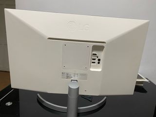 Monitor LG 27” 4K con caja