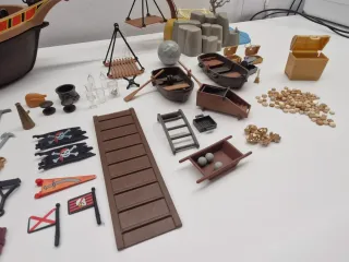 Barco Pirata, Isla pirata y Figuras Playmobil