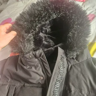 Abrigo largo niño marca Supply negro