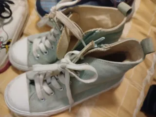 Lote Zapatos Niños Skechers Converse