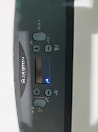 Caldera Ariston ClimaSoler gas natural Ciudad