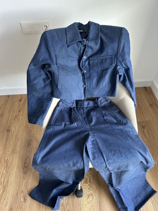 Conjunto Zara Chaqueta y Pantalón